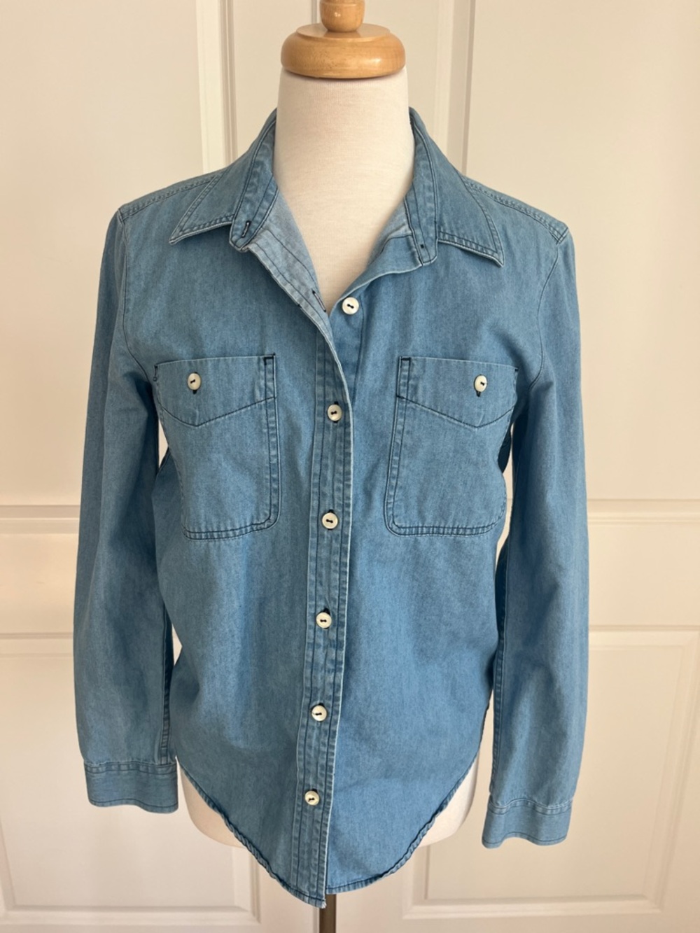 7 for All Mankind Light Blue Denim Shirt Size Small